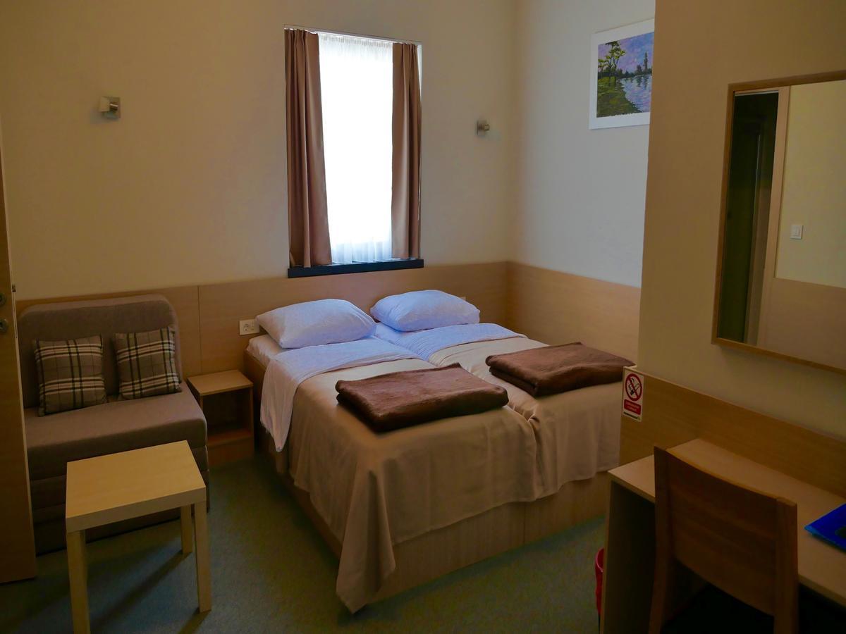 Hotel Lika Sjever Brinje 外观 照片